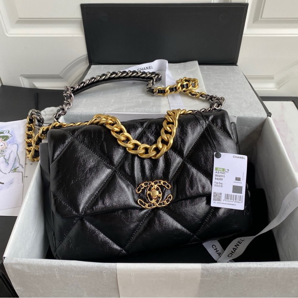 CHANEL
Medium 19 Flap Bag